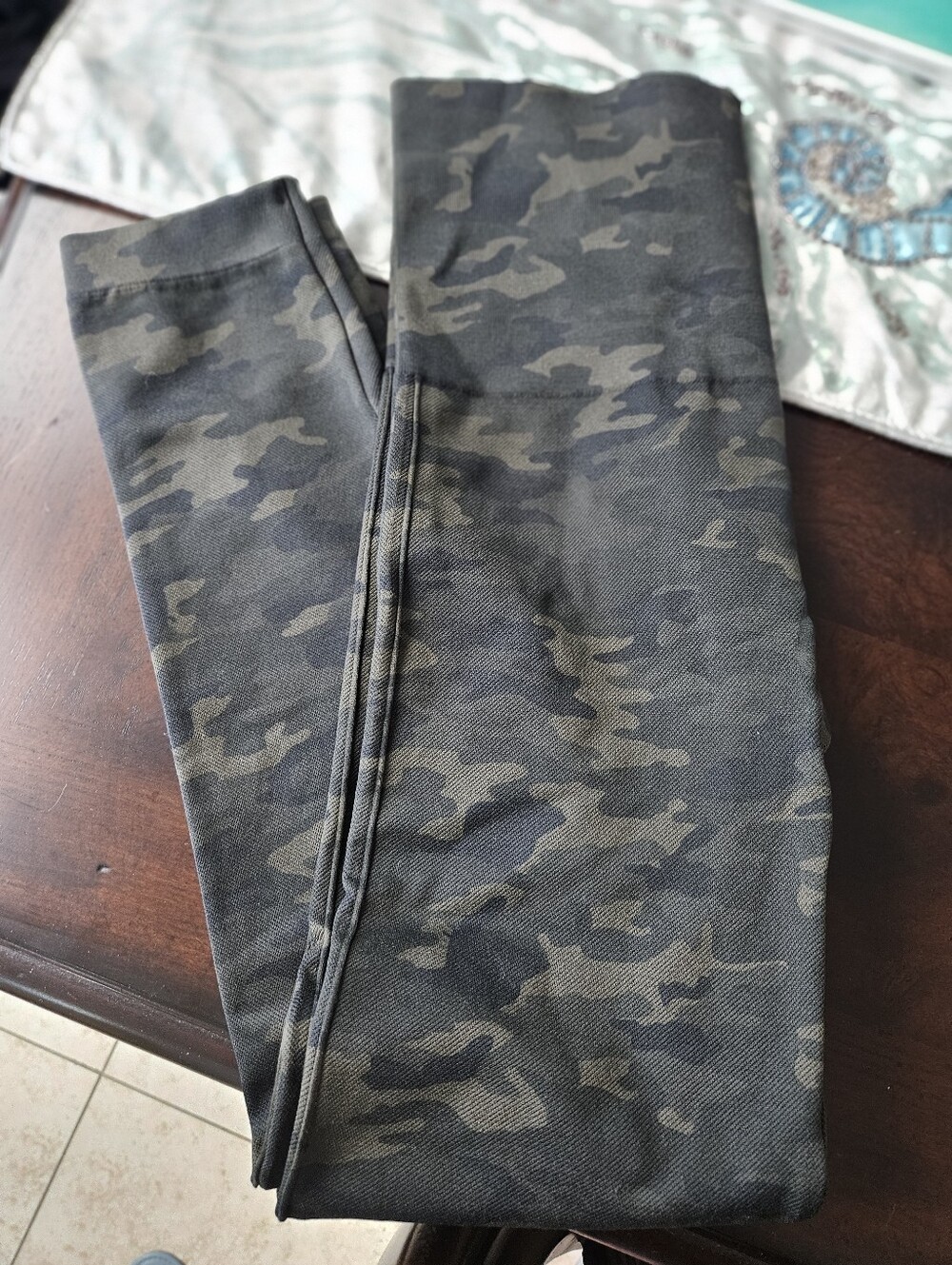 Spanx Ladies  Camouflage Stretch Pants - Olive Camo